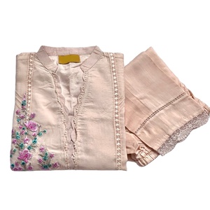 AJM TRADE HOUSE Modèle 1156 Designer Ethnique Salwar Kameez Robe Pakistanaise Indienne Style Droite Sarree Costume en Coton Lin Lycra - Product Image 1