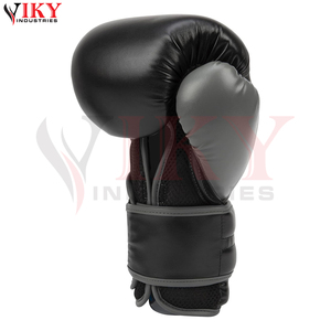 Gants de boxe en cuir artificiel noir et gris, robustes, ergonomiques, avec logo personnalisé, pour la vente en gros, fabricant OEM/ODM - Product Image 3