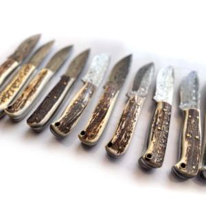 Couteaux de Bushcraft de qualité industrielle, couteau de chasse Skinner, personnalisable OEM, lame non interchangeable, acier Damas, corne de bélier - Product Image 6