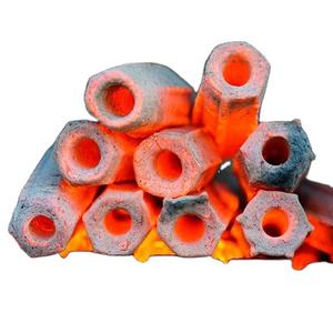 Vente en gros de briquettes de sciure de noix de coco et de bois dur charbon de bois compressé hexagonal à faible teneur en cendres pour barbecue/gril - Product Image 1
