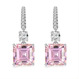 ต่างหูเงิน925สุดหรูพร้อมต่างหูลูกบาศก์เซอร์โคเนียสีชมพูสำหรับผู้หญิง - Product Image 1