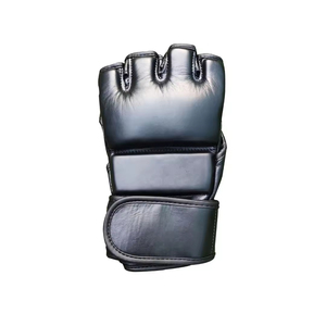 Gants de boxe MMA Sanda pour adultes, fabriqués en usine au Pakistan, OEM, à doigts courts, pour arts martiaux et sparring - Product Image 2