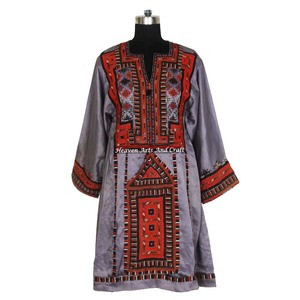 Collection en gros de robes Balochi tribales afghanes authentiques, robes Balochi Banjara brodées à la main, style vintage, collection traditionnelle Banjara 2026 - Product Image 4