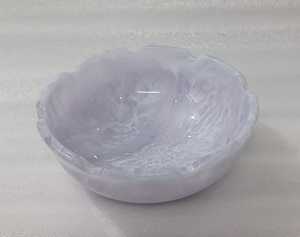 Cuenco de Resina Hecho a Mano con Diseño de Espiral Morado Claro, Plato Decorativo Brillante para Servir - Product Image 1