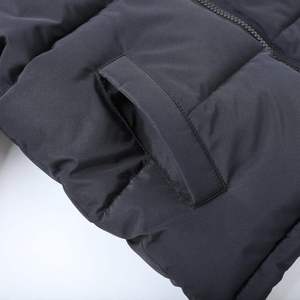 Veste matelassée noire à capuche avec garniture en fourrure blanche, fermeture éclair, coupe-vent, manteau d'hiver unisexe, couleur unie, coupe classique - Product Image 6