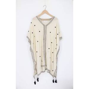 เสื้อคลุมปอนโชผ้าลินิน/ผ้าฝ้ายถักลายดอกไม้ปักลาย ความยาวเต็มตัว พร้อมเอวยางยืด แฟชั่นฤดูร้อน - Product Image 1