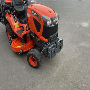 เครื่องตัดหญ้าแบบนั่งขับ Kubota G26 ระดับมืออาชีพ เครื่องยนต์เบนซิน 4 จังหวะ ขับเคลื่อนด้วยตัวเอง ใบมีดแบบโรตารี่ ถังเก็บหญ้าขนาด 150 ลิตร - Product Image 6