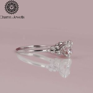 แหวนหมั้นผู้หญิง Charm_Jewells เงินแท้ 925 ประดับเพชรโมอิสซาไนต์ทรงคุชชั่น ดีไซน์คลาสสิคแบบหนามเตย รูปทรงมงกุฎ รับรองโดย IGI ชุบทอง 18K - Product Image 5