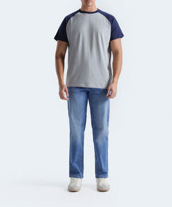 T-shirt Unisexe en Coton 100% Personnalisé Blanc et Noir, Impression et Broderie Personnalisées, Coupe Classique, Tricoté, Sérigraphie, Vente en Gros pour Hommes - Product Image 1