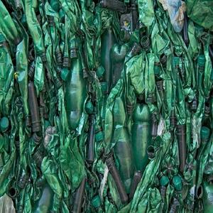 Déchets et flocons de bouteilles PET lavés, qualité moulage, 100% propres, directement de l'usine - Product Image 1