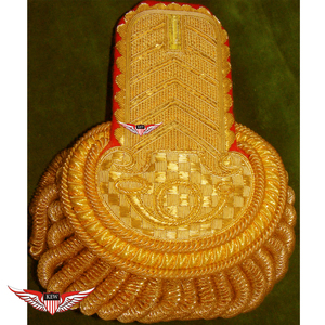 KEW - Epaulettes Decorativos de Lujo con Bordado Dorado, Estilo Vintage y Ecológico, Personalizables para Uniformes - Product Image 1
