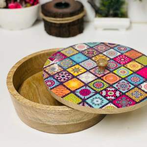 Caja de Madera Ecológica a Prueba de Humedad para Regalos, Hecha a Mano - Product Image 1