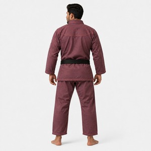 Tenue de judo athlétique conçue avec un tissu renforcé, coupe confortable et qualité fiable pour les pratiquants engagés dans les arts martiaux. - Product Image 5