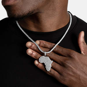 Colgante de mapa de África con incrustaciones de diamantes |    Colgante del Continente Africano |    Joyería Hip Hop de Acero Inoxidable para Hombre - Product Image 3