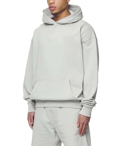 Conjuntos de chándal de lujo para hombre: Sudadera con capucha de manga larga oversize con hombros caídos y pantalones cortos holgados sin dobladillo, ideales para primavera. OEM. - Product Image 4
