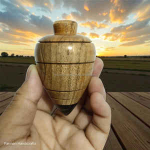 Toupie en bois élégante, sculptée à la main, de forme ronde, objet d'art de collection, artisanat naturel au meilleur prix - Product Image 5