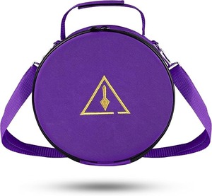 Estuche para Emblema Bordado Triple Tau del Arco Real Masónico – Bolsa de Almacenamiento Redonda Premium para Regalia con Correa para el Hombro y Asa de Mano - Product Image 3