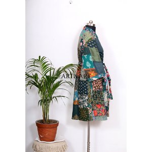 Albornoz kimono de seda vintage con diseño indio Kantha, el más adorable y elegante, con parches y manga larga para dormir. - Product Image 5