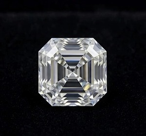 Diamante Cultivado en Laboratorio 9CT Asscher, E VVS2, Certificado IGI, CVD 3EX, Corte Excelente, Proveedor Mayorista para Compradores Internacionales de Diamantes - Product Image 3