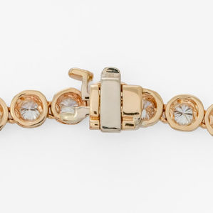 Collier tennis en or jaune 14 carats avec diamants de laboratoire taille ronde 8,10 ct – Bijou raffiné, design élégant et luxueux pour femme, idéal pour le quotidien ou comme cadeau - Product Image 4