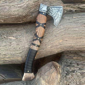 Hacha Vikinga Hecha a Mano de Grado Industrial con Hoja de Acero al Carbono y Mango de Madera Envolvente para Acampar al Aire Libre y Cortar Leña - Product Image 1