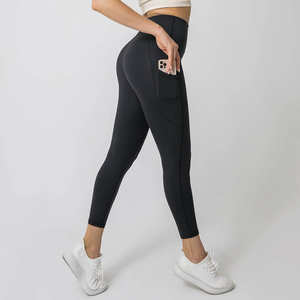 Leggings de yoga pour femmes de haute qualité, respirants, doux, pour l'entraînement, avec logo personnalisé, pantalons de sport mi-longs avec poches, streetwear d'hiver - Product Image 6