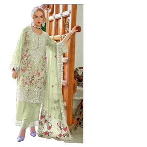 Mejore su belleza personal con nuestro material semicosido de color bonito de tamaño largo Salwar KameezWith Dupatta bordado a juego - Product Image 1