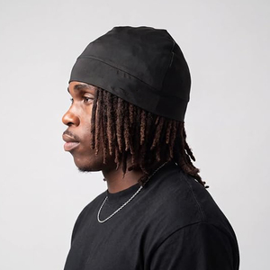 Bonnet en satin personnalisé avec logo, bonnet soyeux, bonnet à dôme lisse, bonnet de nuit, vente en gros de bonnets en satin vierges, bonnet en soie imprimé sur mesure - Product Image 2
