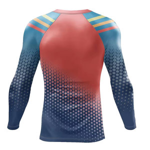 Rashguard de surf et de MMA personnalisé en Spandex de haute qualité avec logo par sublimation, vente en gros - Product Image 3