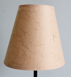 Lámpara de Decoración para Habitaciones de Hotel y Residenciales, Diseño Moderno, 100% Fibra de Plátano, Papel Orgánico, Reciclado y Hecho a Mano - Product Image 3