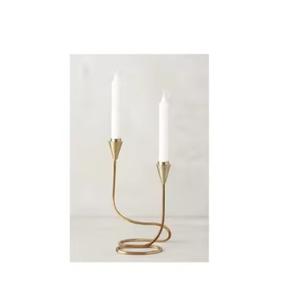 Nouveau porte-bougie en métal attrayant pour la décoration d'éclairage domestique, support à bougie en métal pour la décoration de restaurant, disponible à prix de gros - Product Image 1