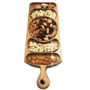 Bandeja de Madera Premium con 3 Compartimentos en Forma de Hoja, Plato para Servir Frutos Secos y Nueces, Plato de Madera con Tres Secciones para Aperitivos - Product Image 3