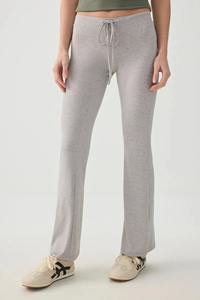 Pantalon de yoga écoresponsable taille haute pour femme, coupe large évasée, anti-humidité, idéal pour le sport et la détente, vente en gros, OEM - Product Image 5