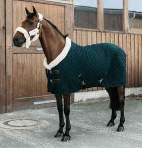 Couvertures équestres personnalisées avec logo, couvertures pour chevaux de haute qualité, couvertures d'hiver en maille non imperméable, rembourrage en polaire, compression, dressage - Product Image 2