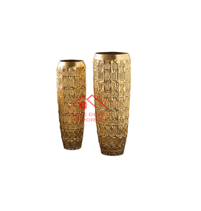 Pot de fleurs en aluminium avec finition dorée, design texturé, pour la décoration de la maison et des hôtels, vase en métal - Product Image 1