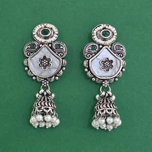 Pendientes Clásicos Elegantes Oxidados de Alta Demanda con Baño Oxidado 811316 - Product Image 3
