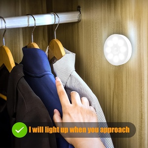 <span class=keywords><strong>Lampe</strong></span> <span class=keywords><strong>LED</strong></span> magnétique à détecteur de mouvement <span class=keywords><strong>pour</strong></span> <span class=keywords><strong>dressing</strong></span>, armoire et magasin de vêtements - Product Image 3