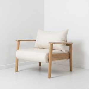 Fauteuil de club contemporain en teck pour patio, canapé de loisirs pour villa avec sièges rembourrés blanc cassé et cadre en bois - Product Image 3