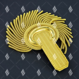 Épaulettes personnalisées OEM brodées de paillettes réfléchissantes, avec support métallique durable et fixation magnétique, style de luxe sur mesure - Product Image 5