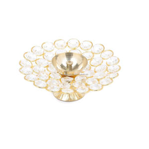 Diya en cristal et laiton pour lampe Puja Oil Puja-Articles de décoration Diwali pour la décoration intérieure et les cadeaux de retour de mariage - Product Image 5
