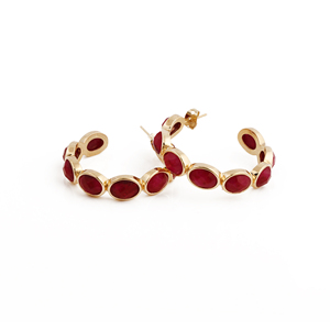 Pendientes de Aro Ovalados Facetados de Rubí - Pendientes de Diseño Chapados en Oro para el Amor - Piedra Preciosa Hecha a Mano - Regalo de Piedra de Nacimiento de Julio para Ella - Product Image 4