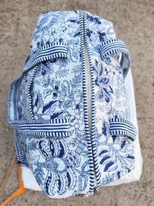 Blue Floral Pattern Textile Duffel <b>Bag</b> Large Capacity Zipper Closure Travel Weekender <b>Bag</b> - Product Image 4