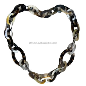 Collar de Cuerno de Búfalo Moderno Hecho a Mano, Joyería de Moda Personalizable de Primera Calidad - Product Image 3