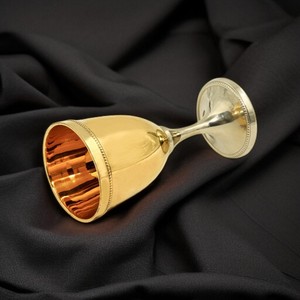 Gobelet classique en laiton, forme cloche, bord doré, fait main, écologique, passe au lave-vaisselle, coupe à vin pour usage décoratif de mariage - Product Image 4