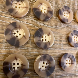 Bolsas de Ropa Modernas con Diseño Ecológico, Resistentes al Fuego, de Cuerno de Búfalo, Hechas a Mano, Duraderas, de 14 mm y 4 Agujeros, Perfectas para Empresas - Product Image 1