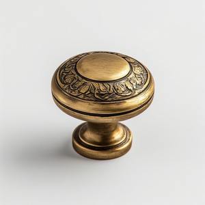 Poignée de porte en métal de conception européenne haut de gamme pour villas et hôtels, offrant une prise en main confortable et un attrait visuel - Product Image 6