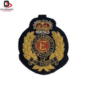 Badges brodés Zari de qualité supérieure, motif de broderie métallique complexe, aspect décoratif élégant pour accessoires vestimentaires - Product Image 1