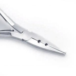 Pinzas de Acero Inoxidable para Extensiones de Cabello, Herramienta para Abrir y Remover Anillos Micro y Cintas Adhesivas, SWISHER INTERNATIONAL - Product Image 2