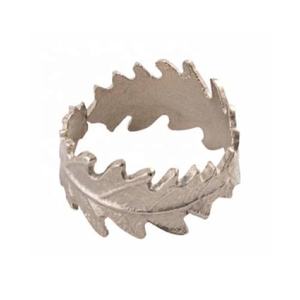 Nouvel arrivage de rond de serviette en métal doré taillé à la main, accessoire de décoration de fête moderne et durable écologique pour la maison - Product Image 6