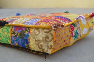 Cojines de suelo bohemios Funda de cojín decorativa Sari Patchwork Cojín Decoración para el hogar Textiles - Product Image 3